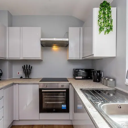 Spectacular House With Patio In * Карлайл